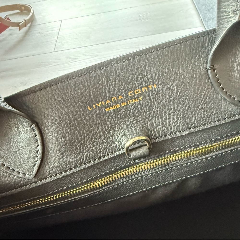 Large Handbag - Picture 10 of 11